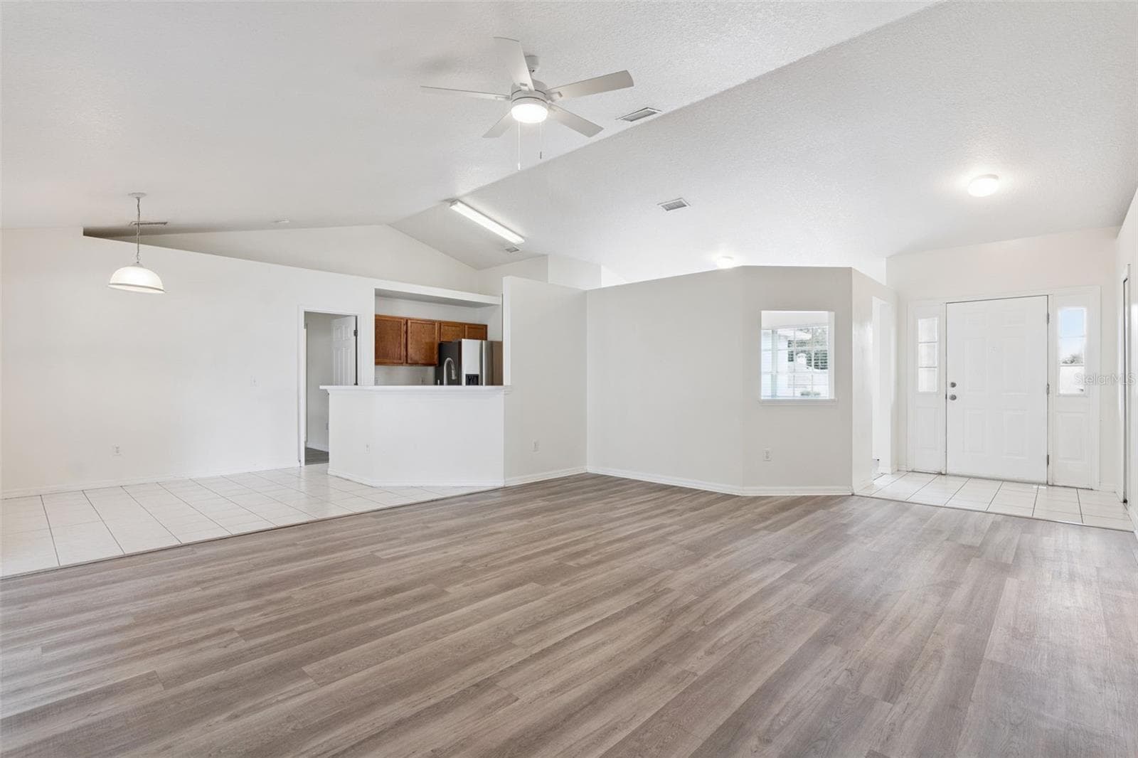 Single Family Residence at 630 PARK VALLEY CIR, MINNEOLA, photo 6 of 49