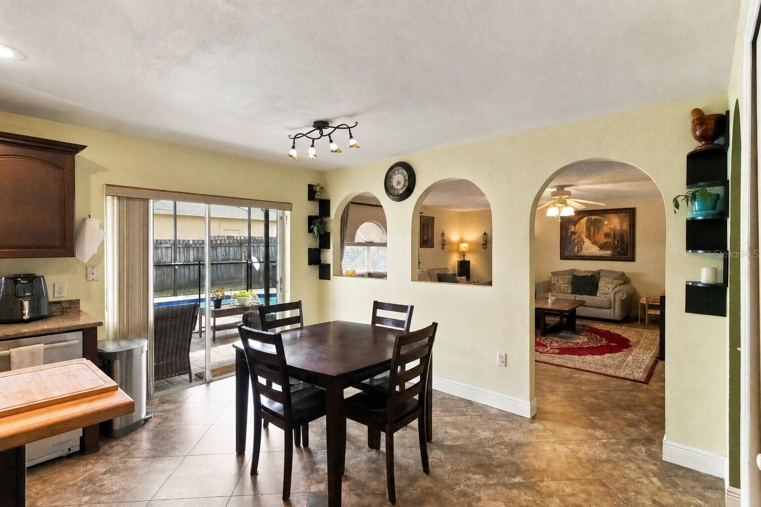 Single Family Residence at 1103 SOARING OSPREY WAY, VALRICO, photo 8 of 23
