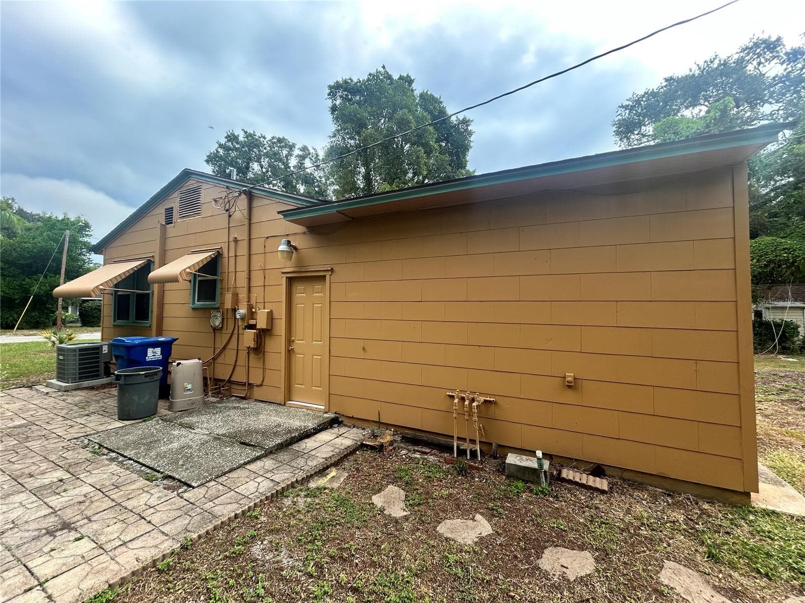 Single Family Residence at 1920 23RD AVE N, ST PETERSBURG, photo 3 of 14