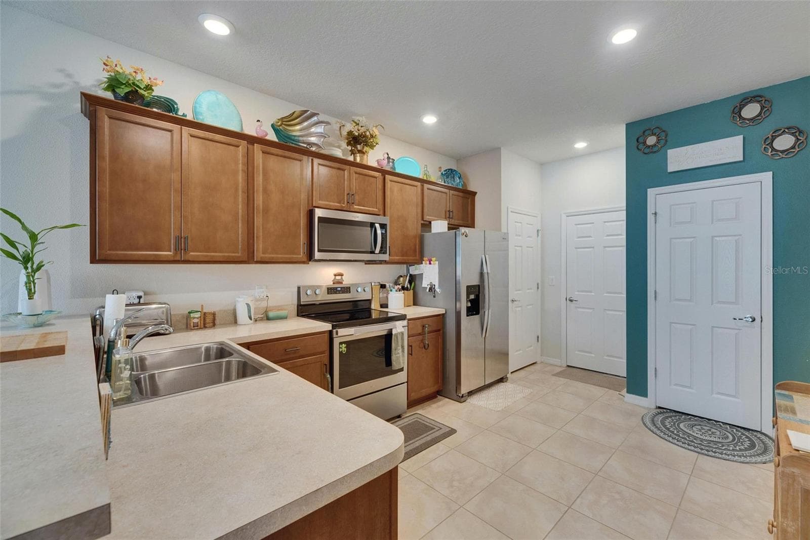 Townhouse at 5312 SYLVESTER LOOP, TAMPA, photo 11 of 30