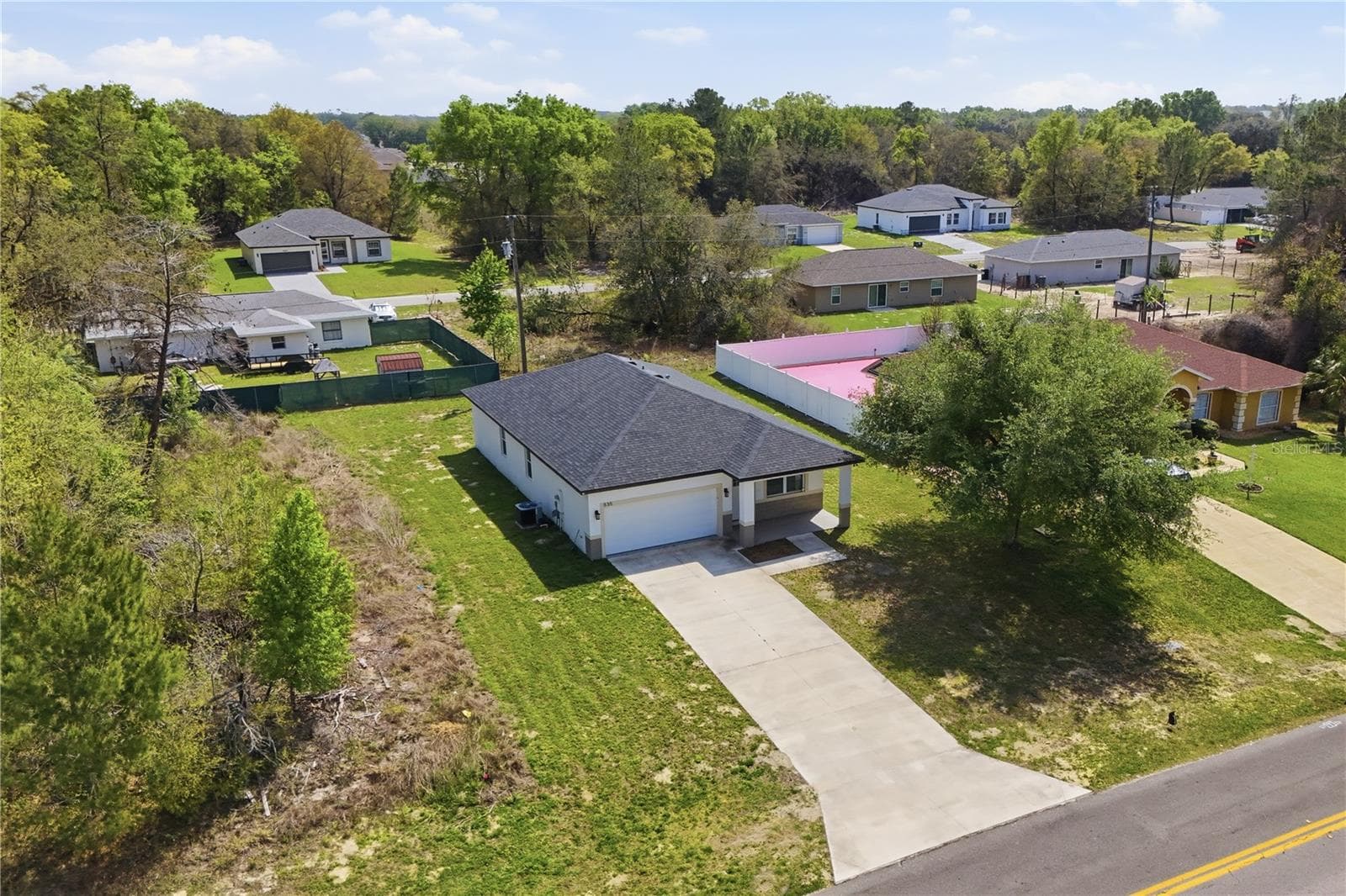 Single Family Residence at 535 MARION OAKS LN, OCALA, photo 9 of 38