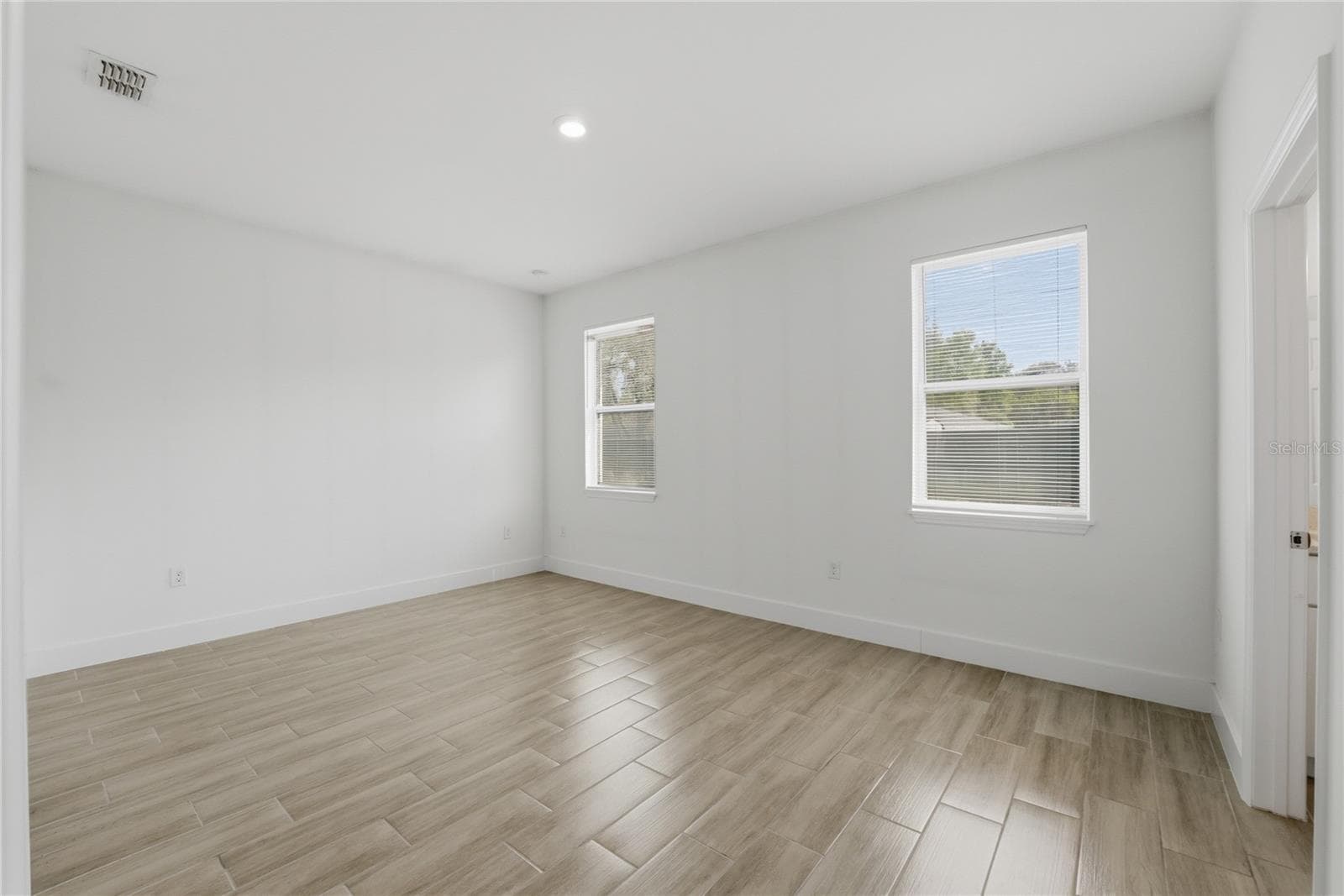Single Family Residence at 535 MARION OAKS LN, OCALA, photo 28 of 38