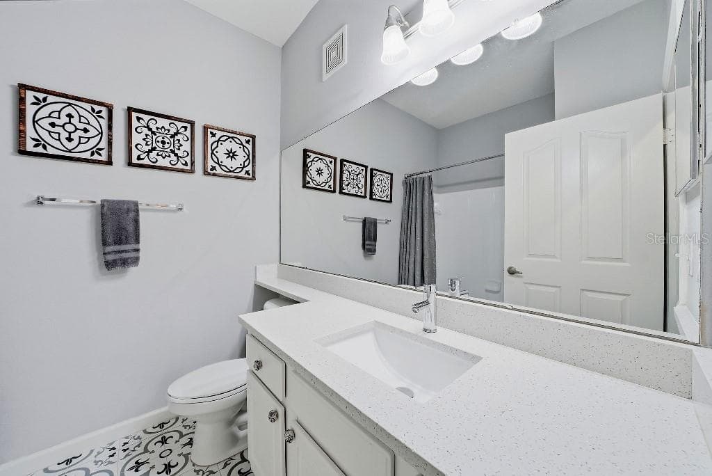 Condominium at 4207 S DALE MABRY HWY #10108, TAMPA, photo 12 of 17