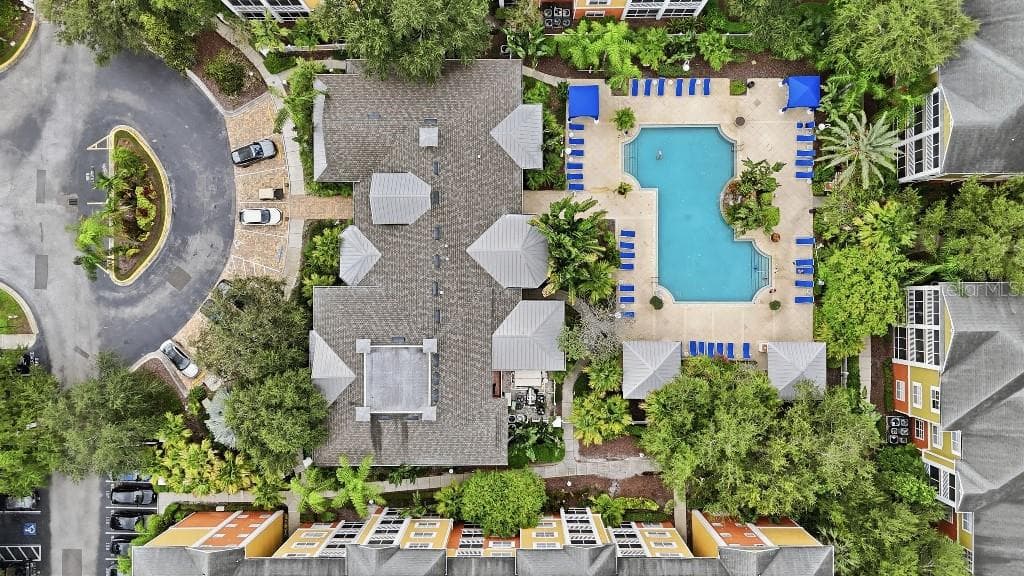 Condominium at 4207 S DALE MABRY HWY #10108, TAMPA, photo 15 of 17