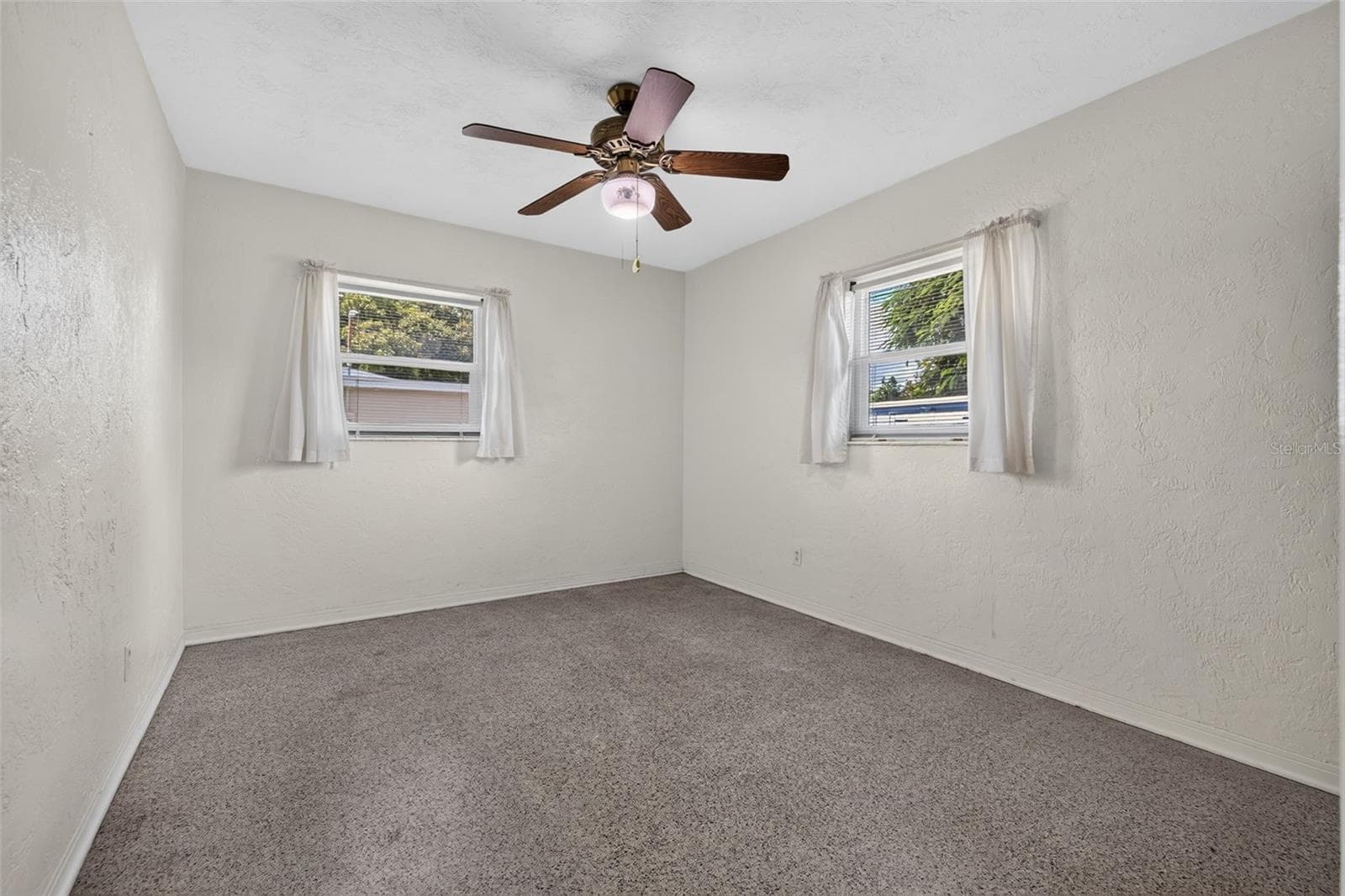 Single Family Residence at 6401 34TH AVE N, ST PETERSBURG, photo 18 of 22