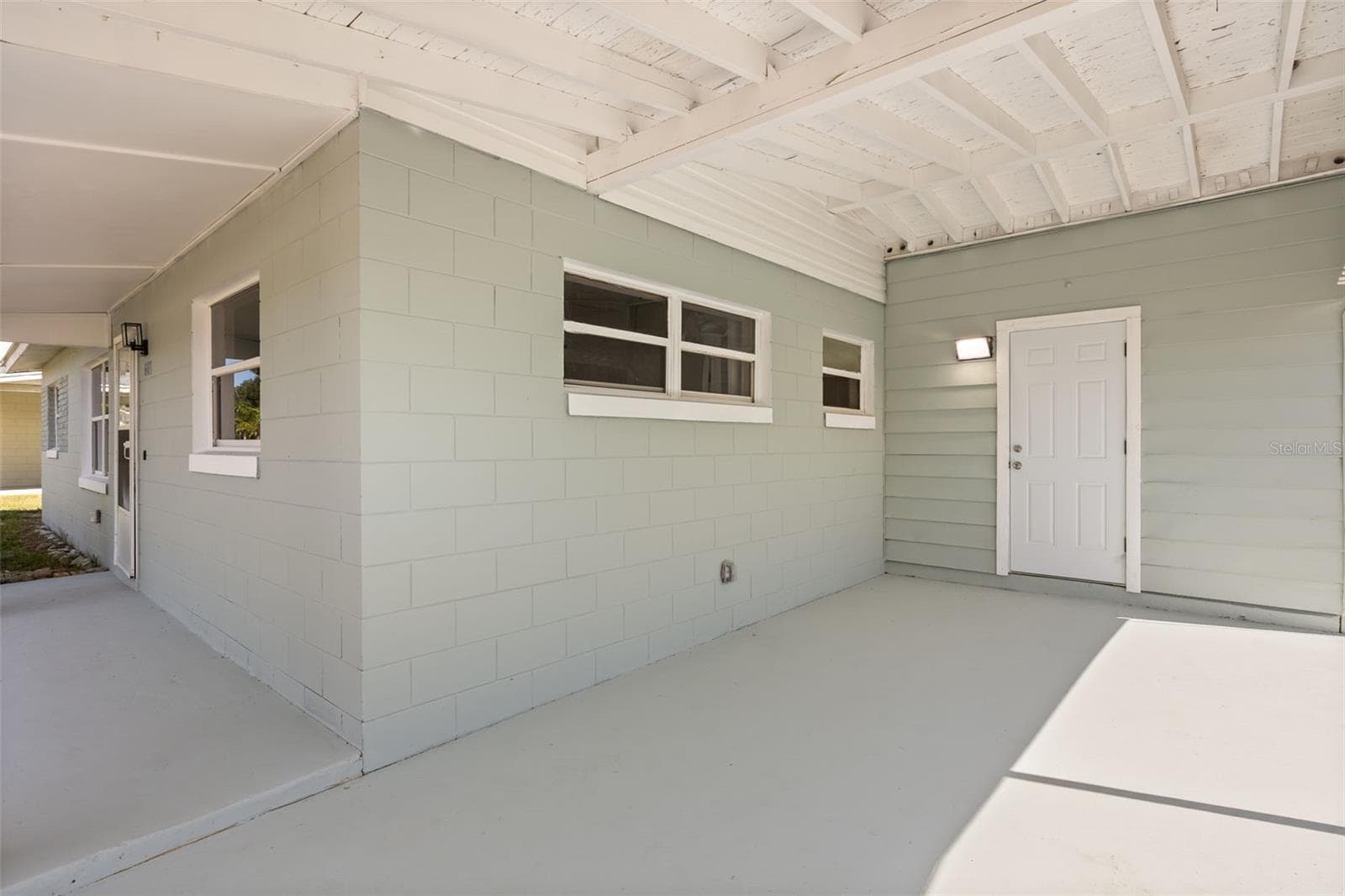 Single Family Residence at 601 RIDGEFIELD AVE, OCOEE, photo 2 of 18