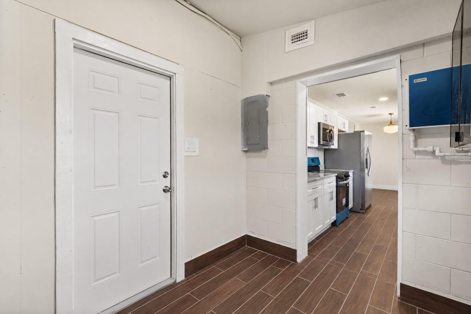 Single Family Residence at 601 RIDGEFIELD AVE, OCOEE, photo 8 of 18