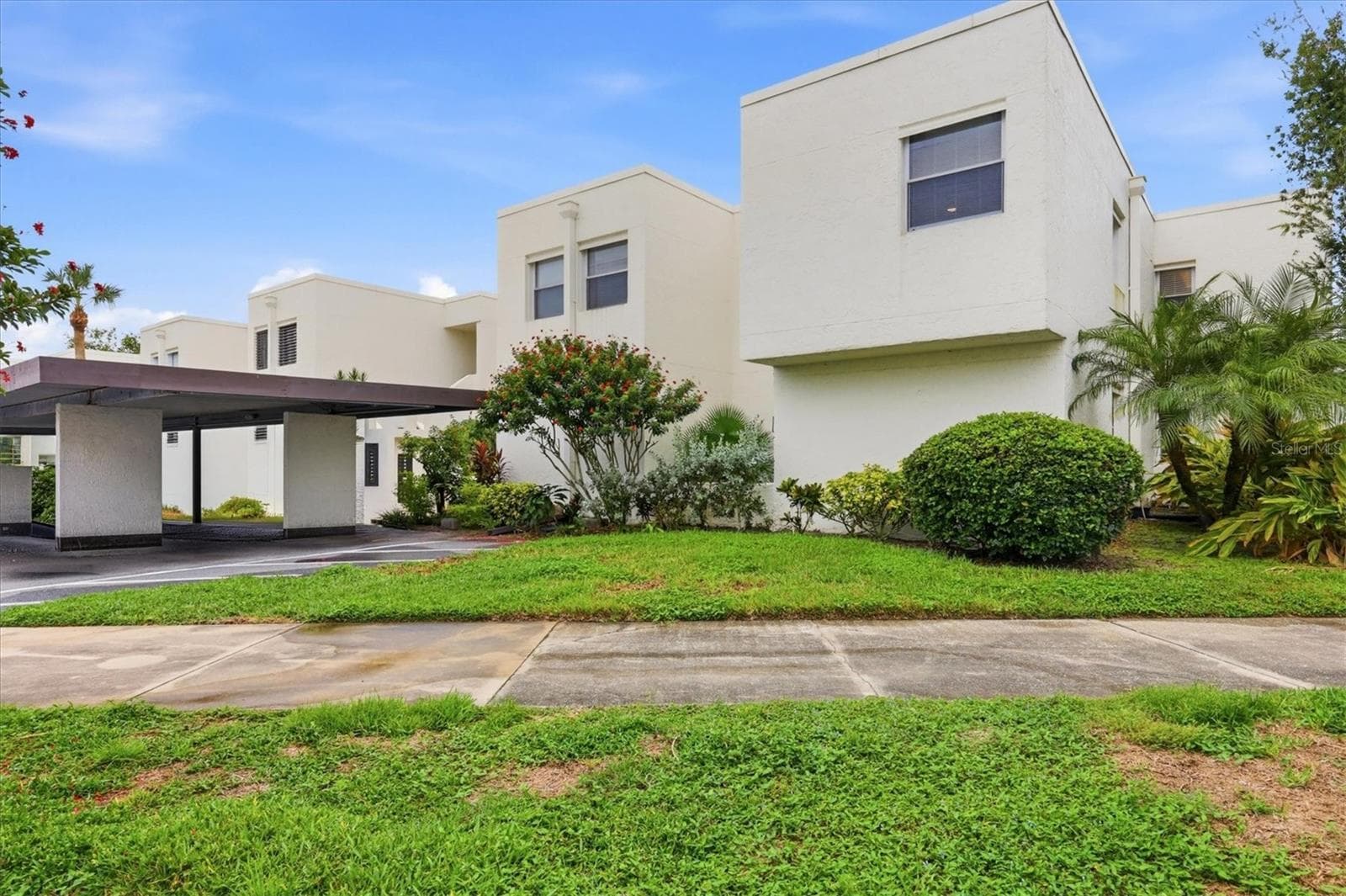 Condominium at 5174 MARSH FIELD LN #86, SARASOTA, photo 2 of 65