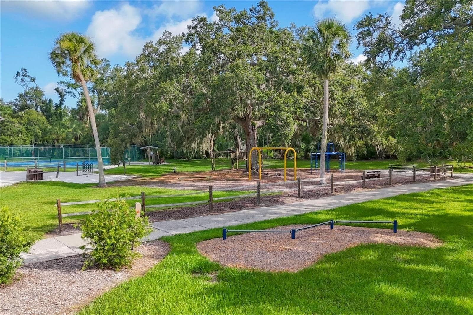 Condominium at 5174 MARSH FIELD LN #86, SARASOTA, photo 60 of 65