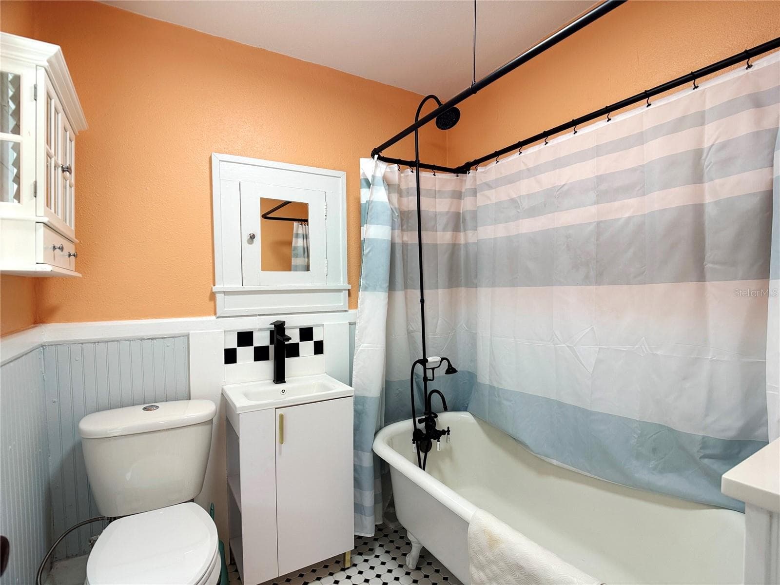 Apartment at 7401 & 1/2 1ST AVE N #UPR-A, ST PETERSBURG, photo 12 of 21