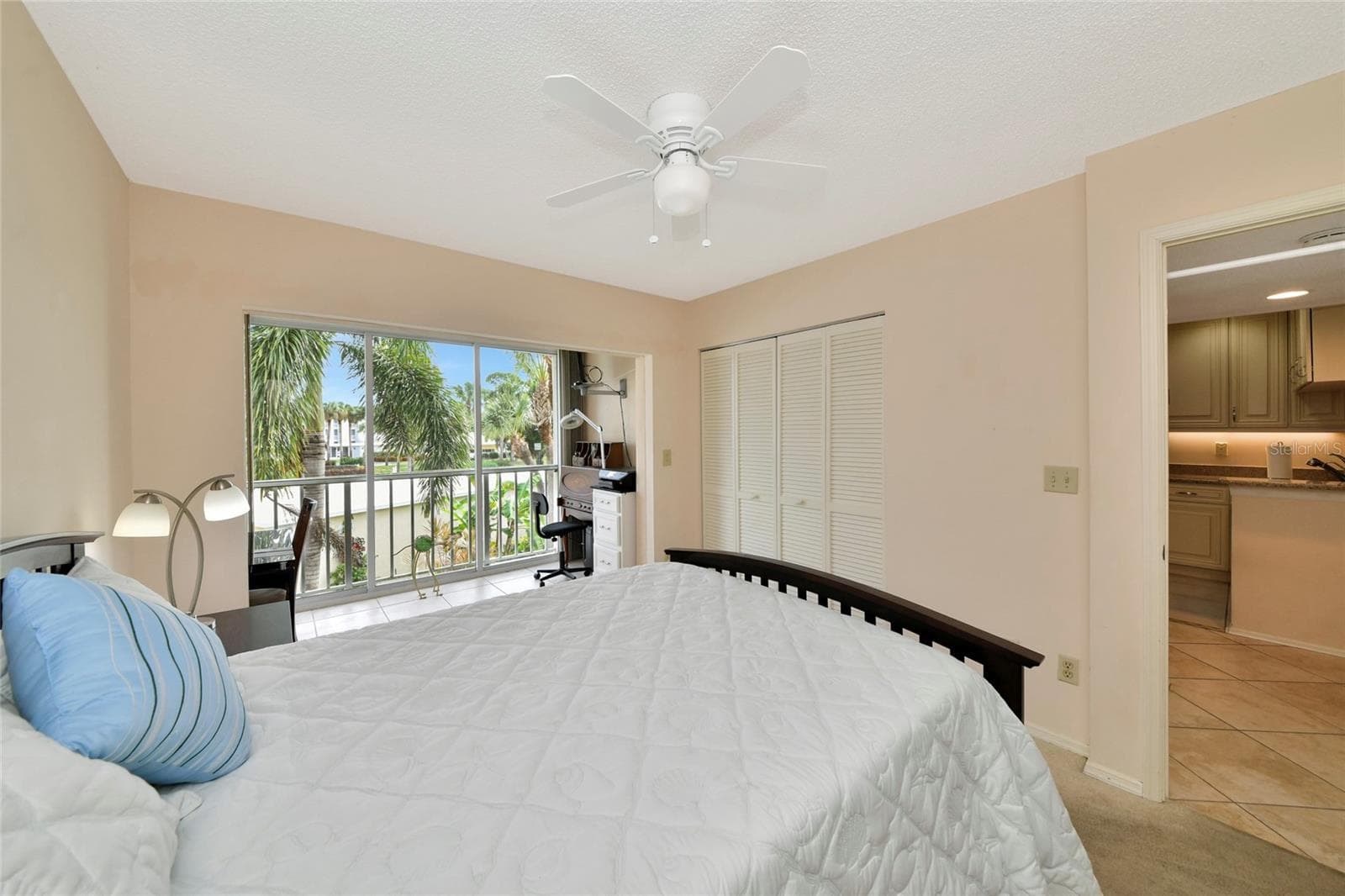 Condominium at 421 CERROMAR TER #469, VENICE, photo 22 of 44
