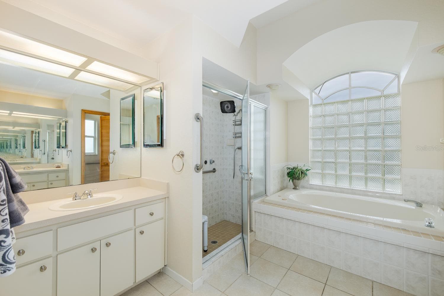 Single Family Residence at 10435 AUDIE BROOK DR, SPRING HILL, photo 19 of 62