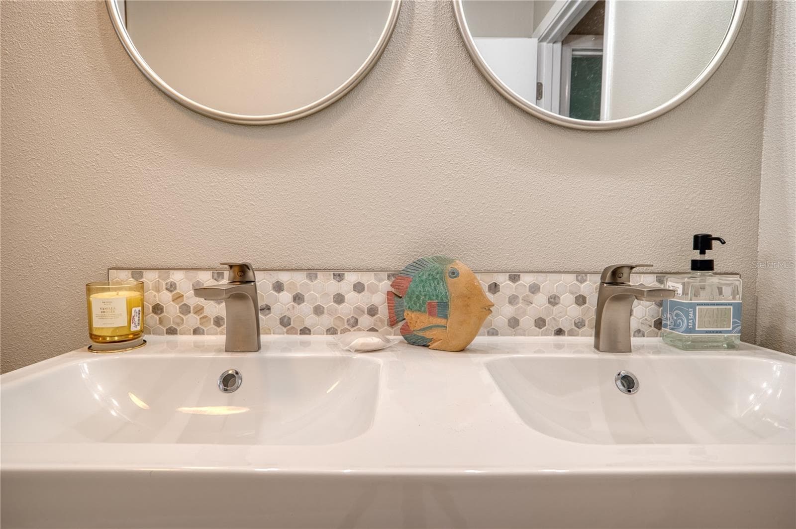 2nd Remodeled Bath - 6316 5TH AVE NW, BRADENTON