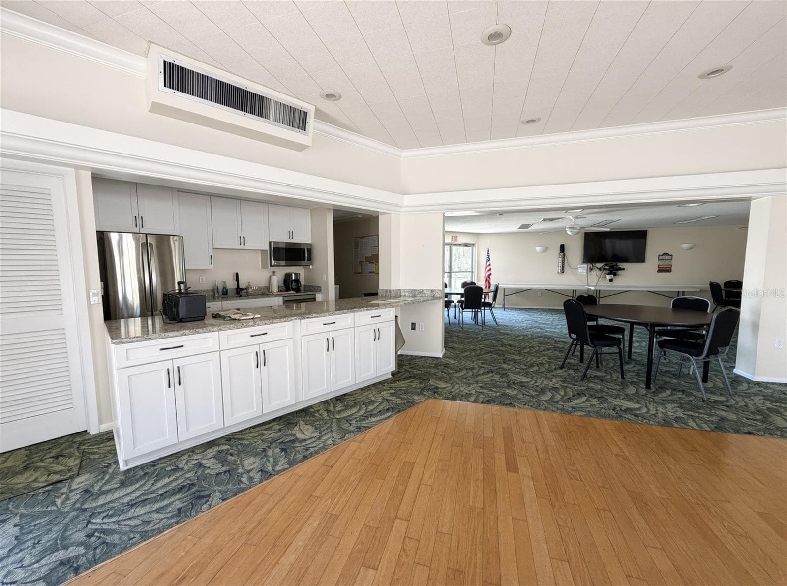 Condominium at 4040 IRONWOOD CIR #702F, BRADENTON, photo 33 of 38
