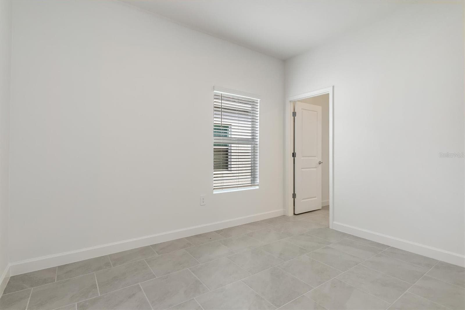 Third Guest Bedroom has En-Suite Bath - 13320 GRASSMERE CT, PUNTA GORDA