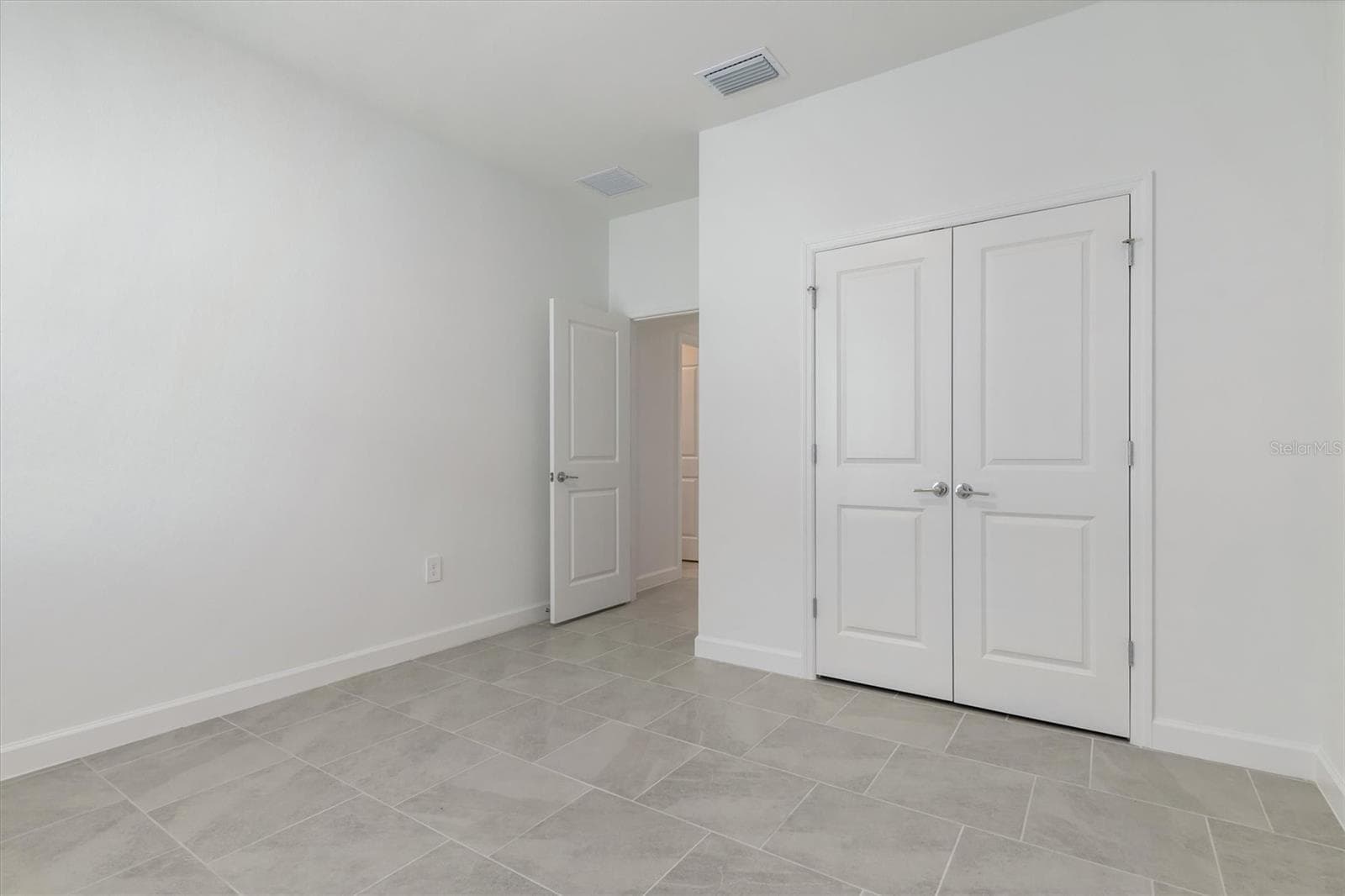 Third Guest Bedroom - 13320 GRASSMERE CT, PUNTA GORDA