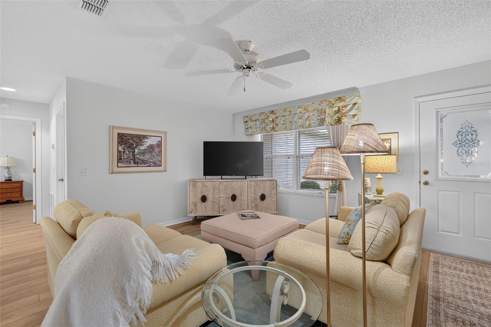 Single Family Residence at 2022 CASTANO PL, THE VILLAGES, photo 7 of 25