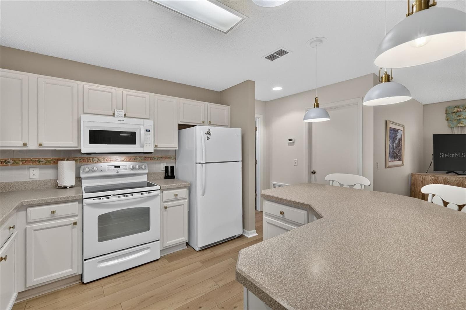 Single Family Residence at 2022 CASTANO PL, THE VILLAGES, photo 11 of 25