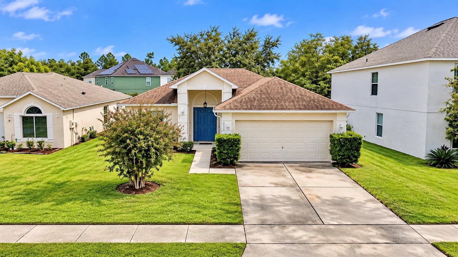 Single Family Residence at 1620 CORNER MEADOW CIR, ORLANDO, photo 2 of 40