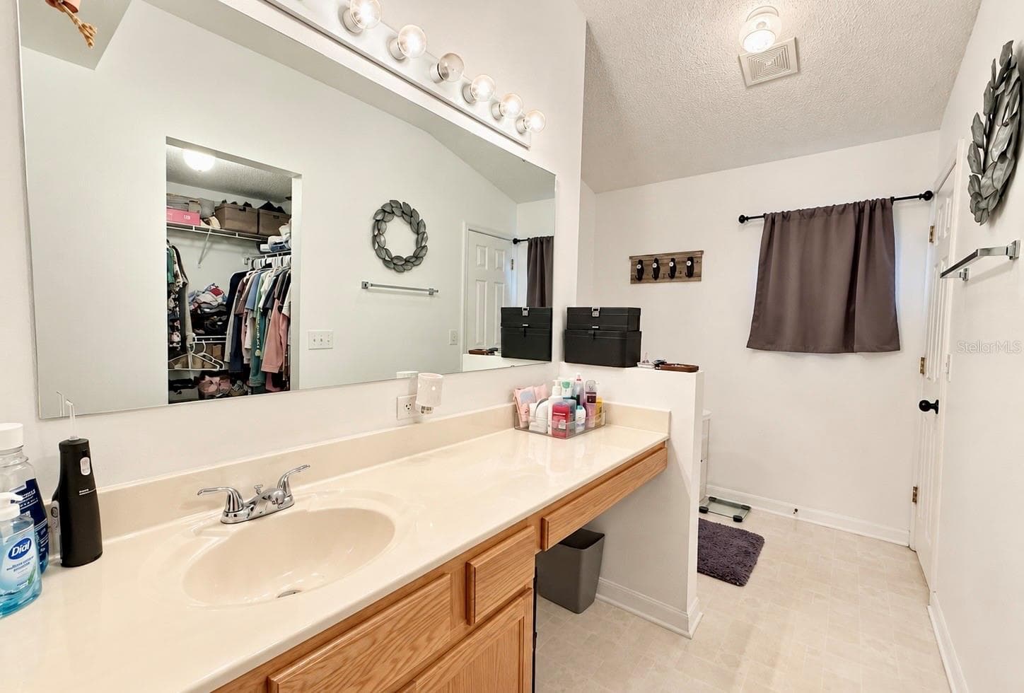 Single Family Residence at 1620 CORNER MEADOW CIR, ORLANDO, photo 23 of 40