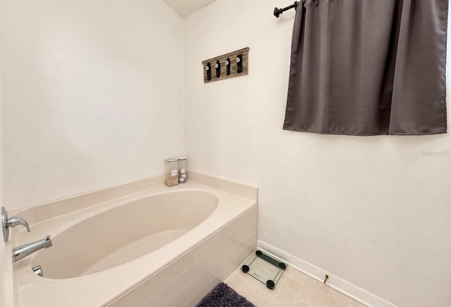 Single Family Residence at 1620 CORNER MEADOW CIR, ORLANDO, photo 24 of 40