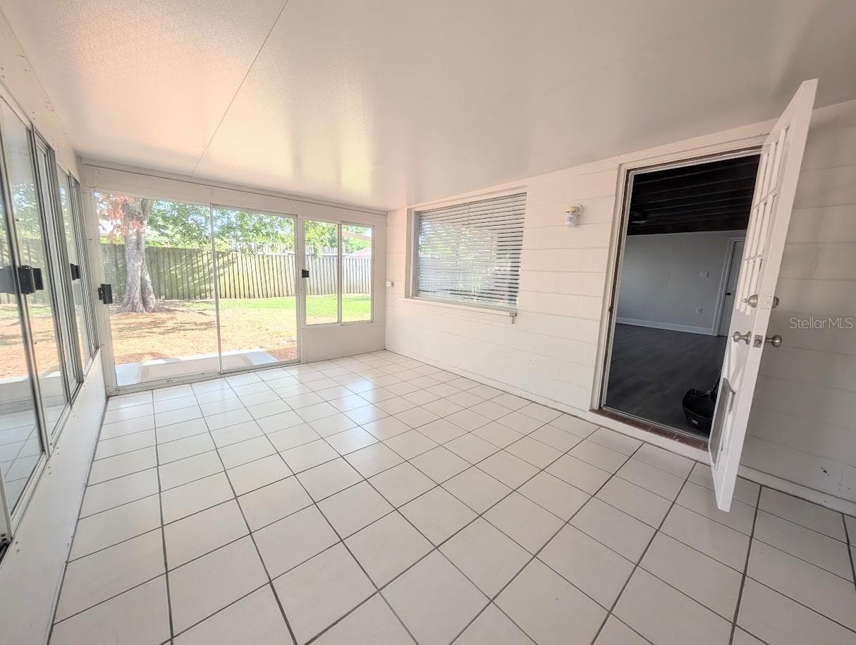 insulated sunroom - 3902 W PAXTON AVE, TAMPA
