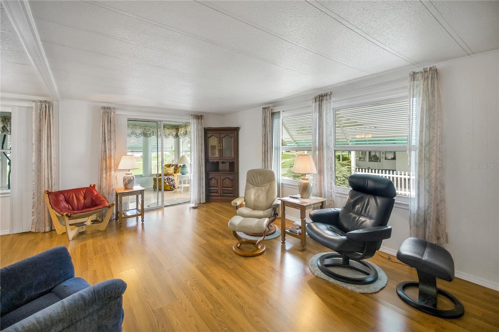 Mobile Home at 410 HAWTHORNE BLVD, LEESBURG, photo 12 of 44