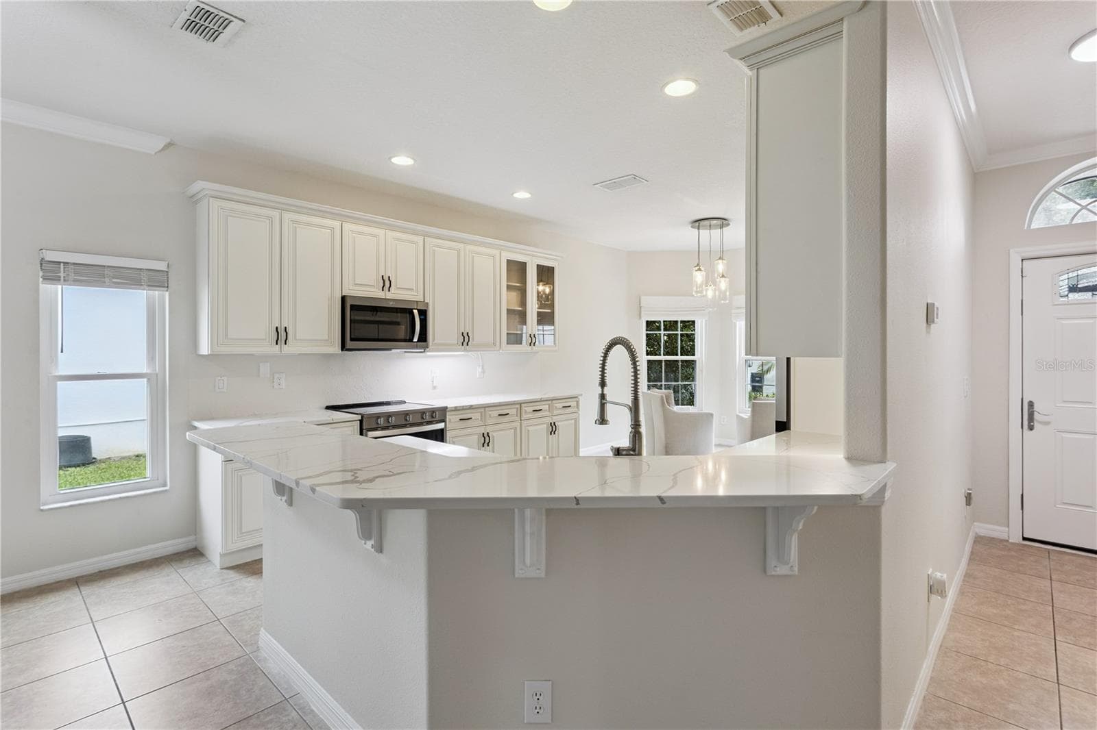 Kitchen - 5018 TEMPIC DR, MOUNT DORA