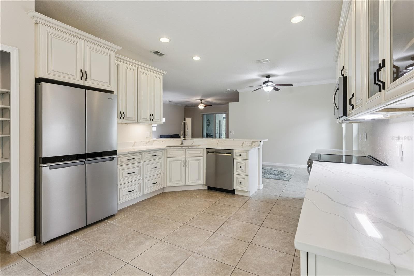 Kitchen - 5018 TEMPIC DR, MOUNT DORA