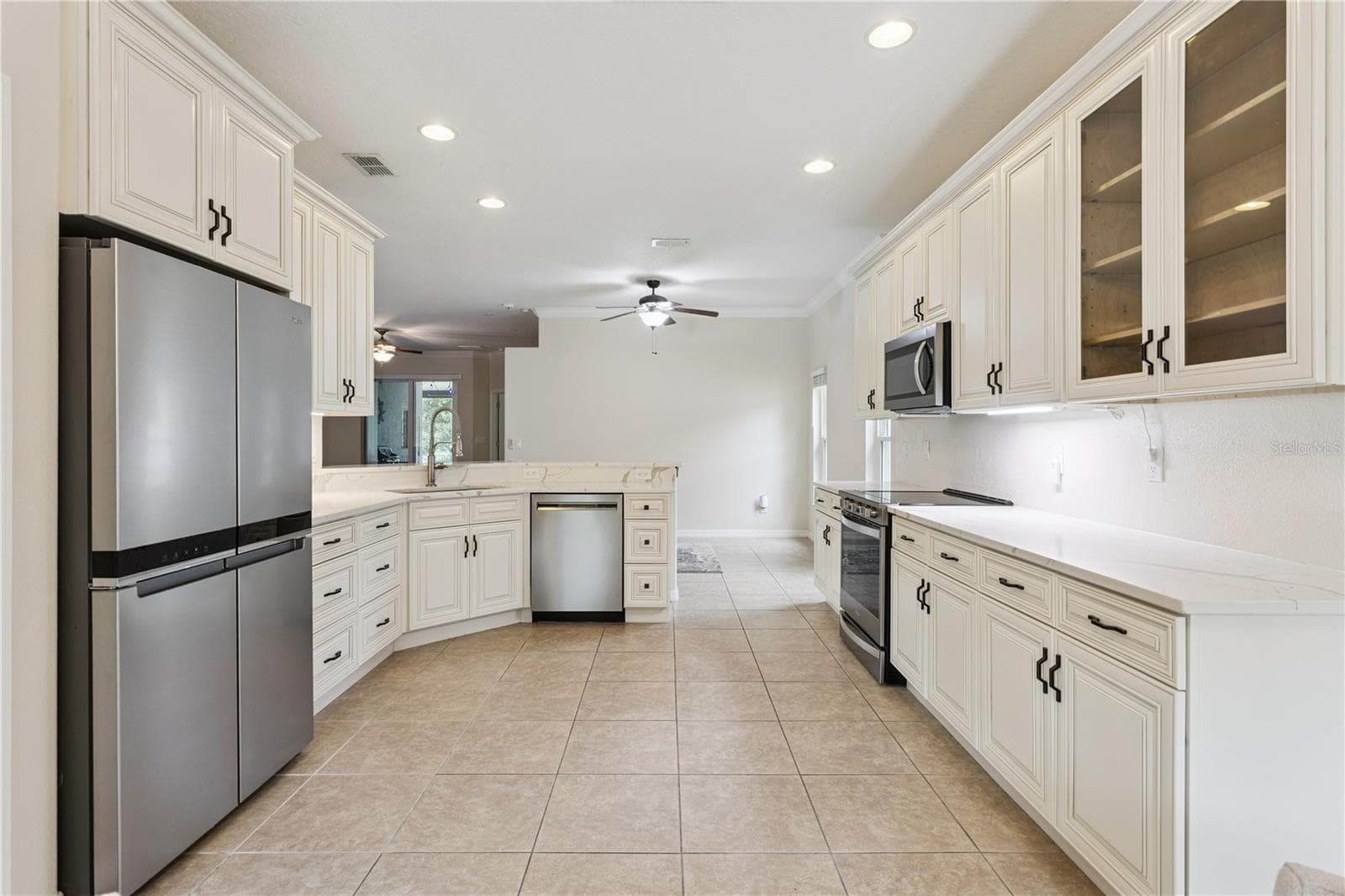 Kitchen - 5018 TEMPIC DR, MOUNT DORA