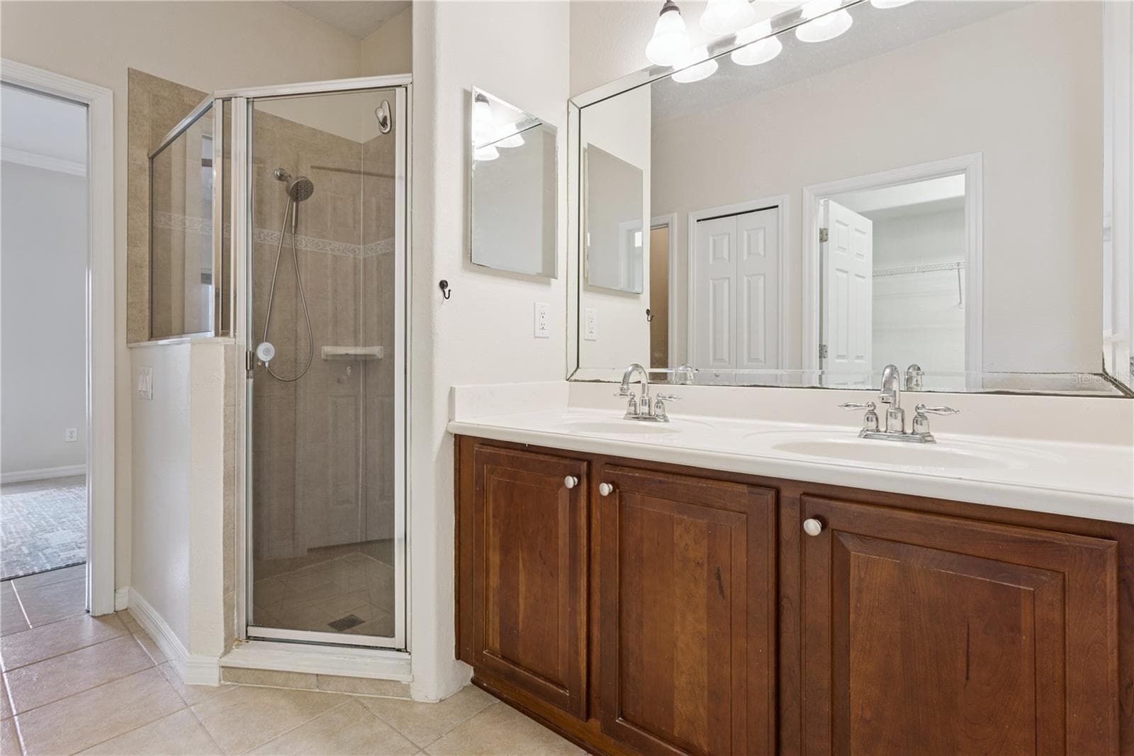 Primary Bathroom - 5018 TEMPIC DR, MOUNT DORA