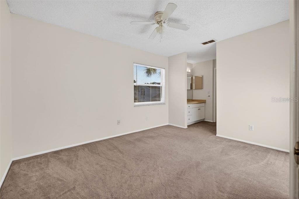 Townhouse at 4843 NAPOLI CT NE, ST PETERSBURG, photo 14 of 27