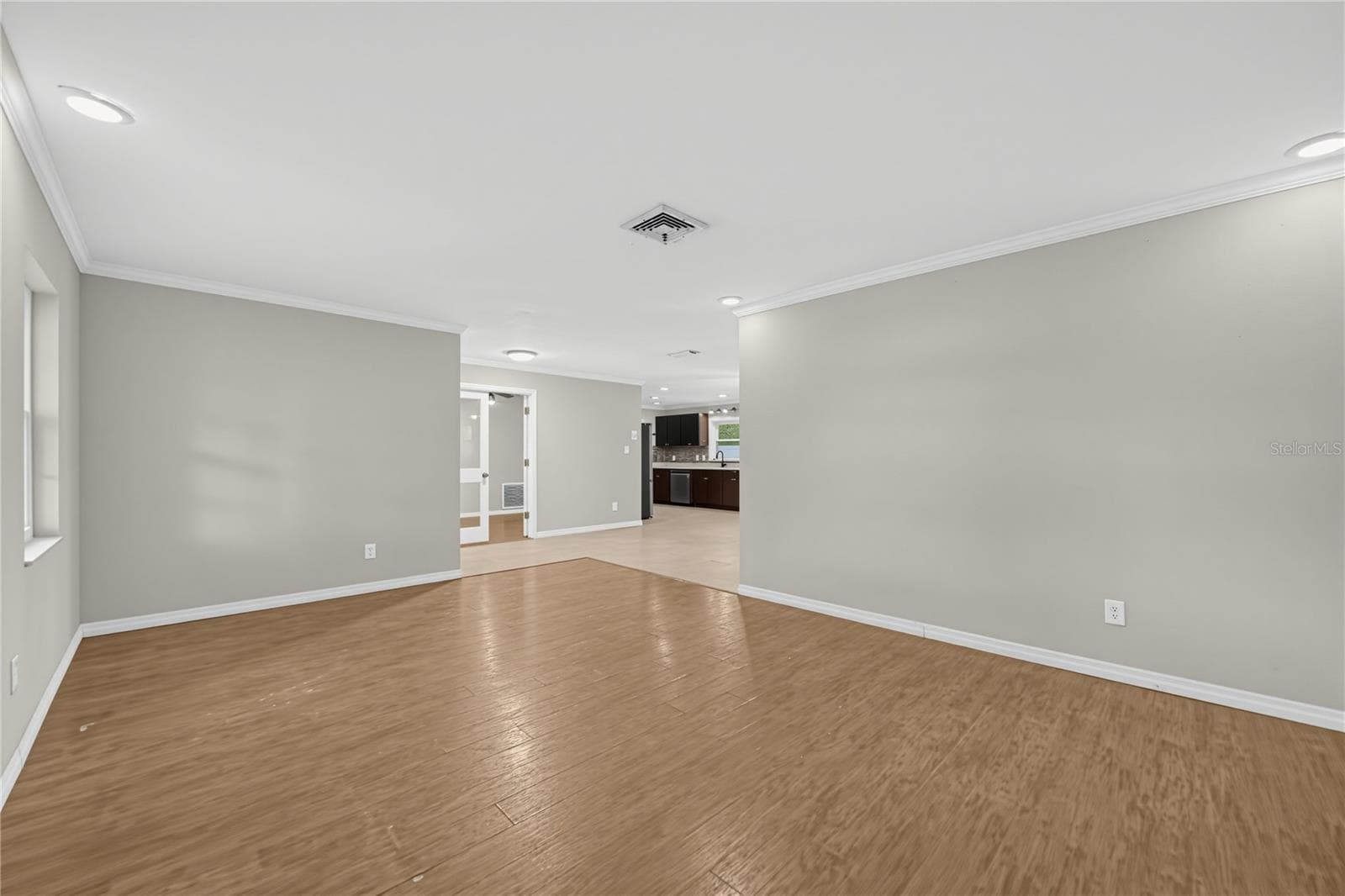Single Family Residence at 2020 LEANNE CT, WINTER PARK, photo 4 of 28