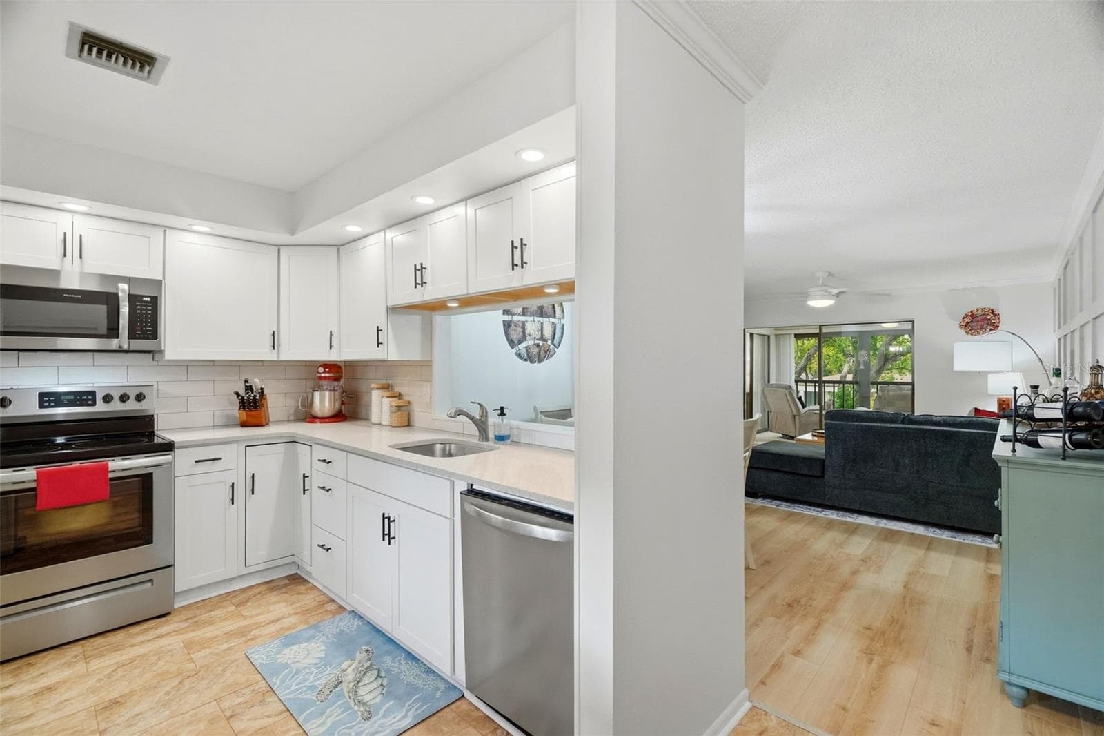 Condominium at 2700 NEBRASKA AVE #2-203, PALM HARBOR, photo 8 of 28