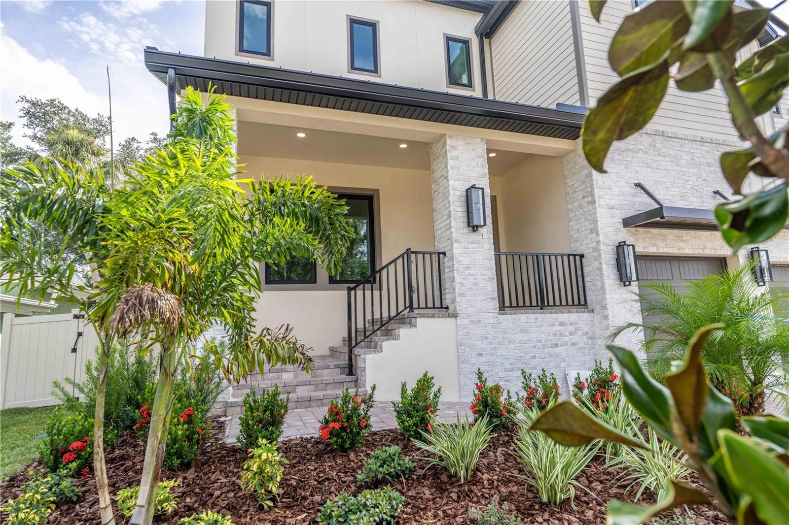Single Family Residence at 4316 W CORONA ST, TAMPA, photo 5 of 35