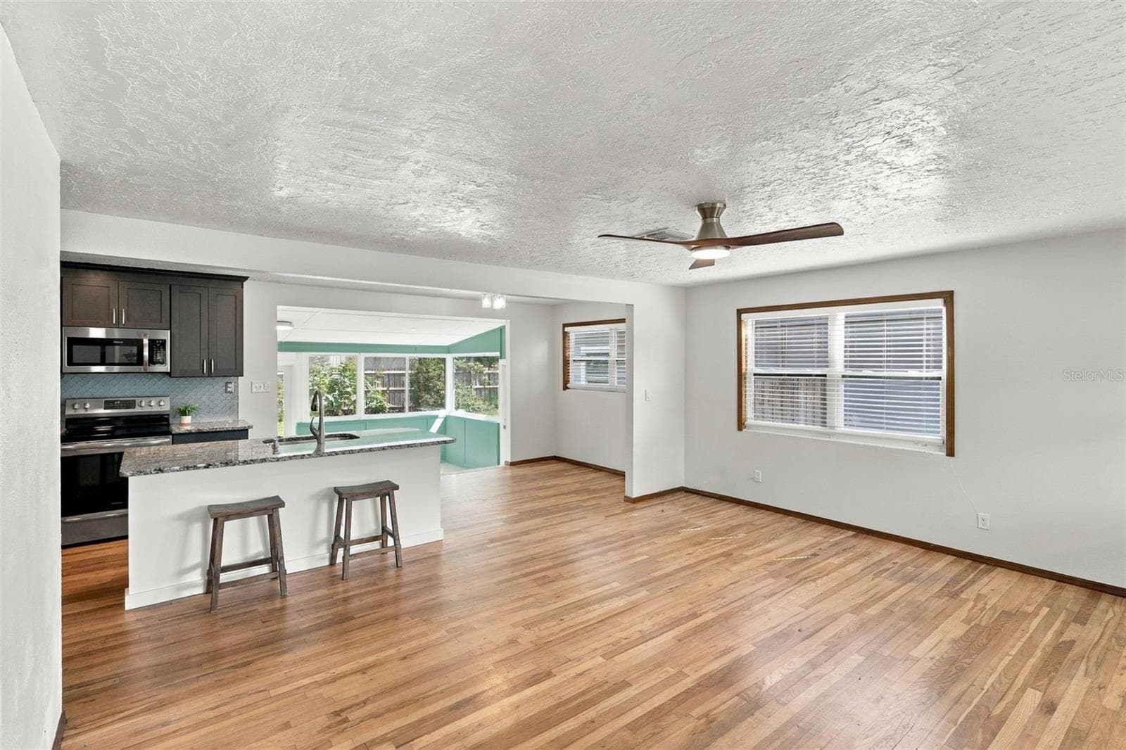 Single Family Residence at 4479 FAIRVIEW AVE, ORLANDO, photo 13 of 45