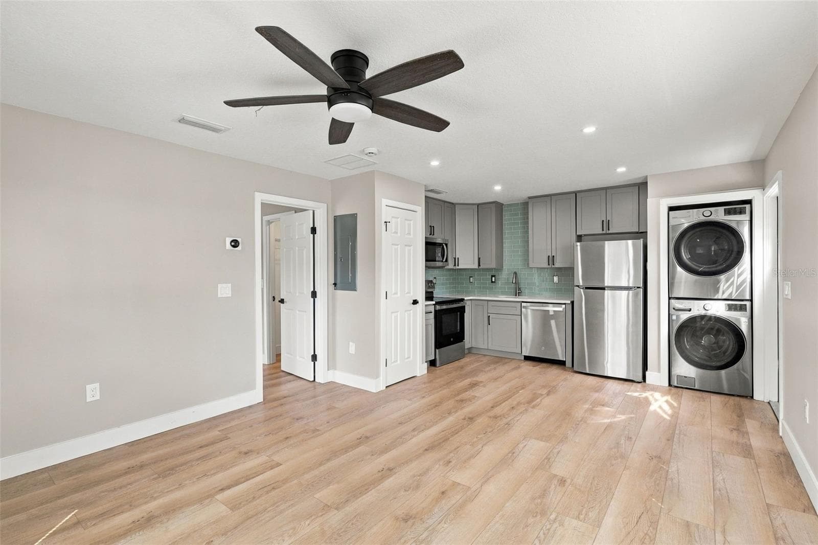 Single Family Residence at 4479 FAIRVIEW AVE, ORLANDO, photo 36 of 45