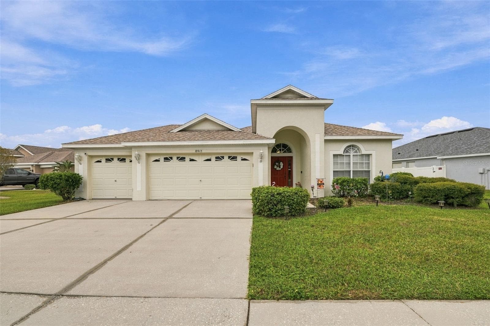 10915 AUSTRALIAN PINE DR