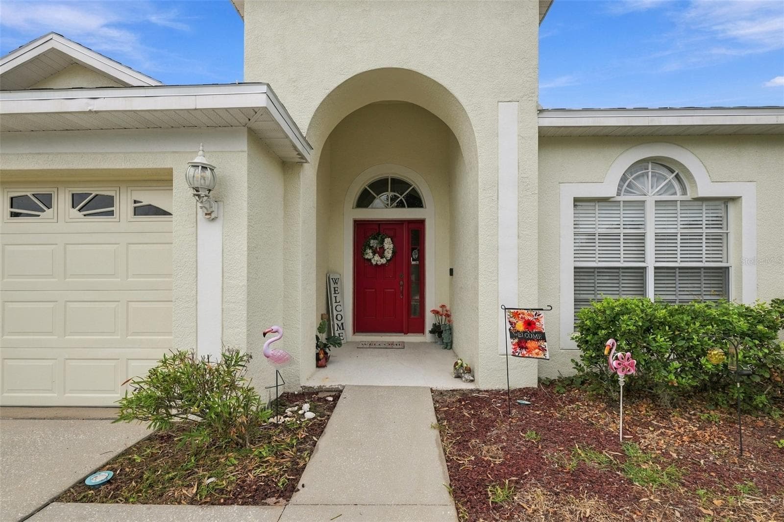 Single Family Residence at 10915 AUSTRALIAN PINE DR, RIVERVIEW, photo 5 of 37