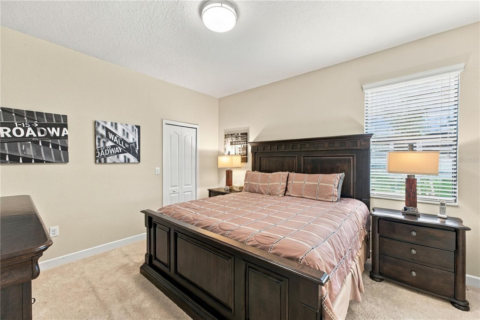 Single Family Residence at 9037 SHADOW MOUNTAIN ST, DAVENPORT, photo 14 of 48