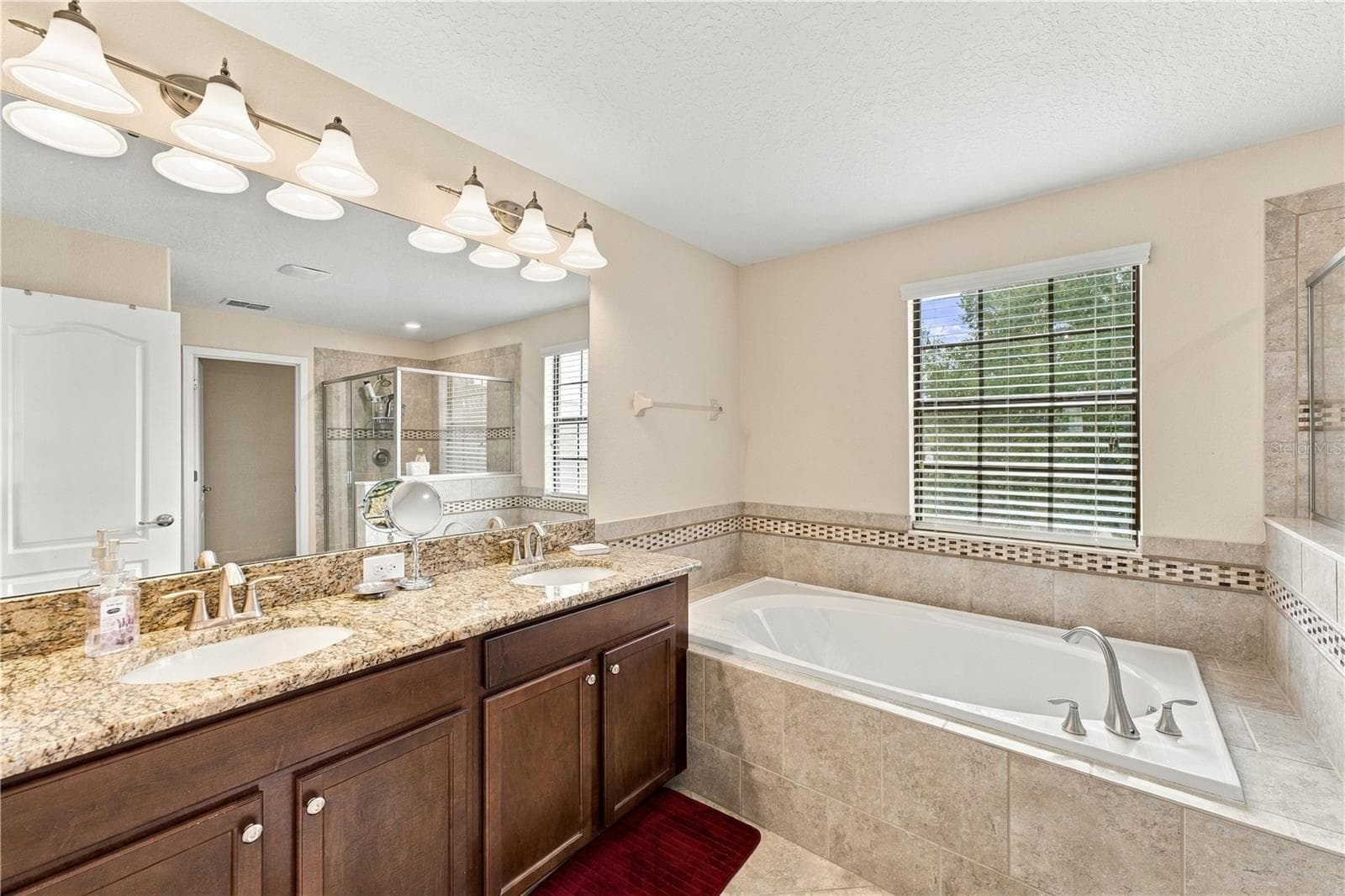 Single Family Residence at 9037 SHADOW MOUNTAIN ST, DAVENPORT, photo 22 of 48
