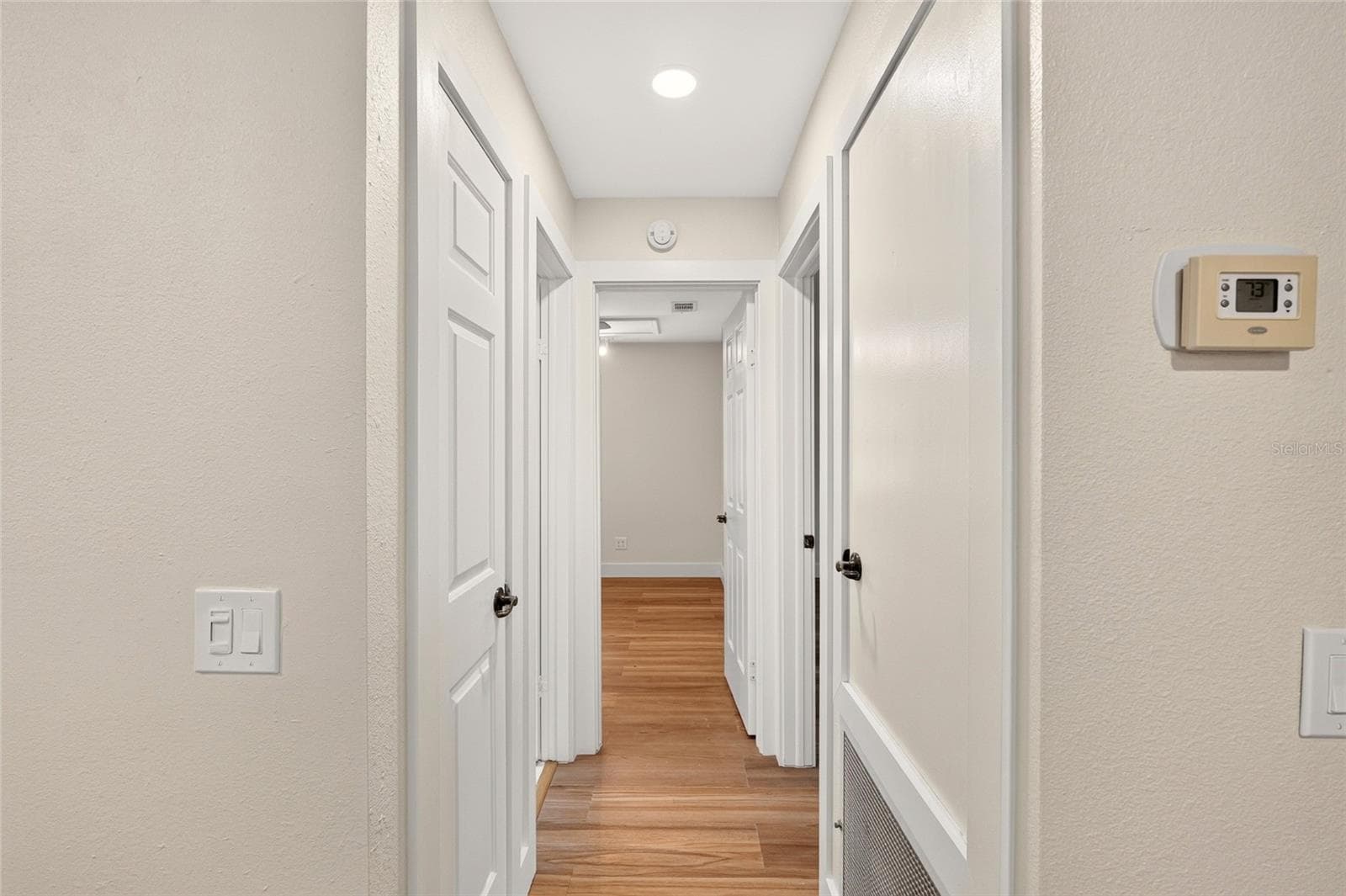 Hallway - 1124 DEL TORO DR, LADY LAKE
