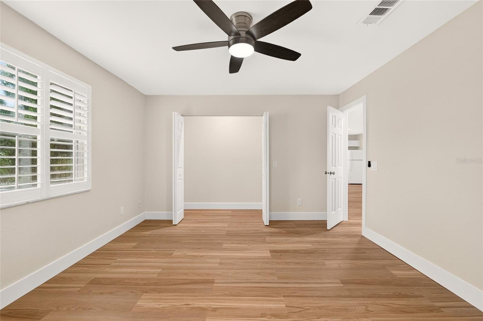 Bedroom - 1124 DEL TORO DR, LADY LAKE