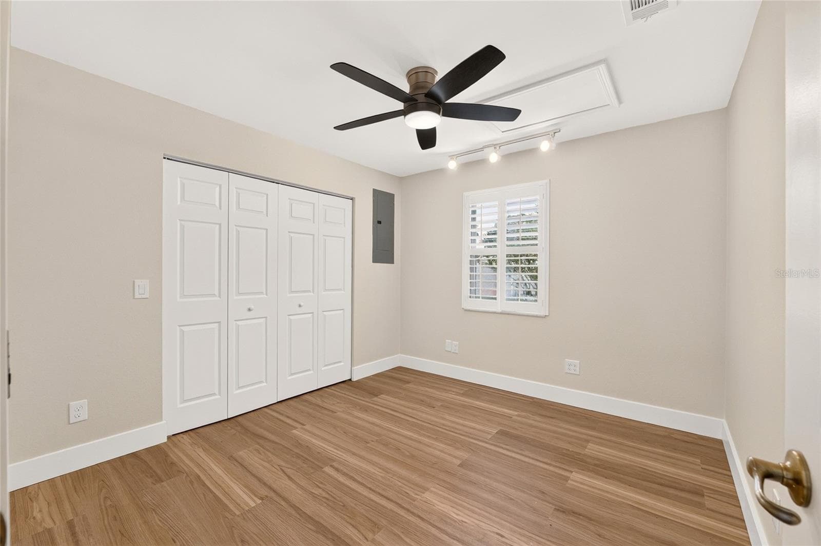 Bedroom - 1124 DEL TORO DR, LADY LAKE
