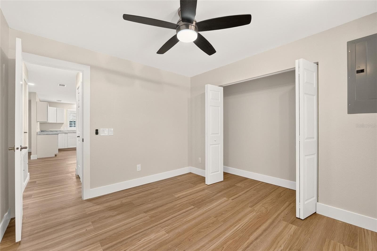 Bedroom - 1124 DEL TORO DR, LADY LAKE