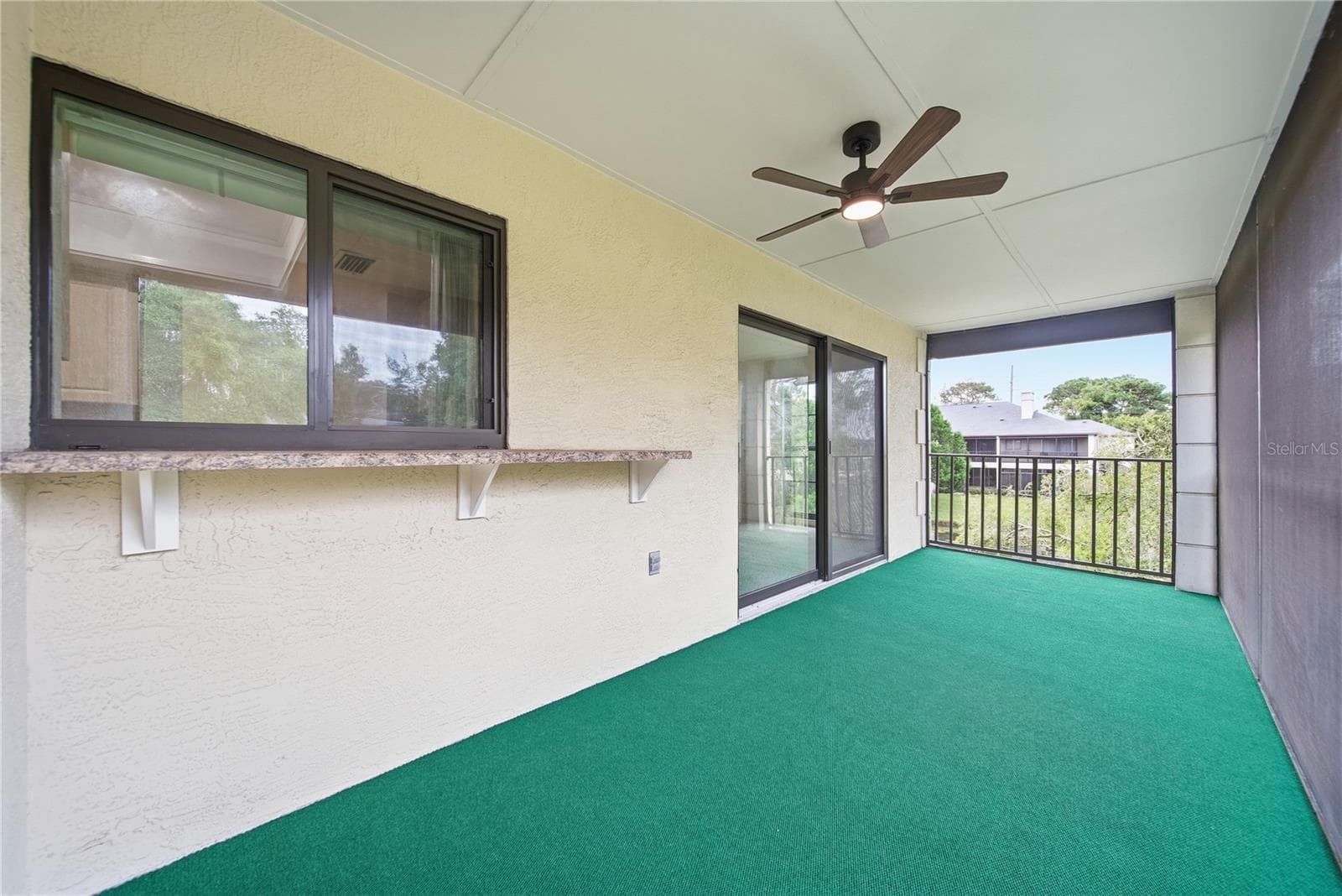 Screened Patio - 4520 SOUTHAMPTON CT #4520, TAMPA