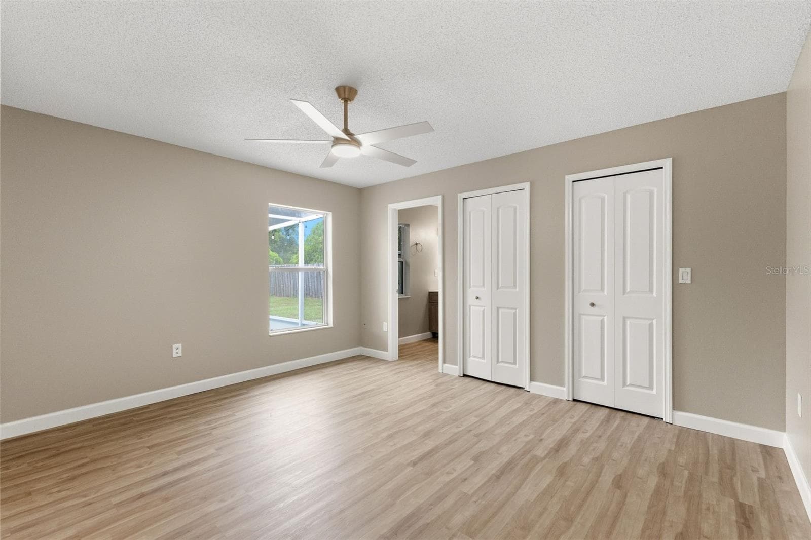 Single Family Residence at 13393 TWIN LAKE AVE, SPRING HILL, photo 20 of 49