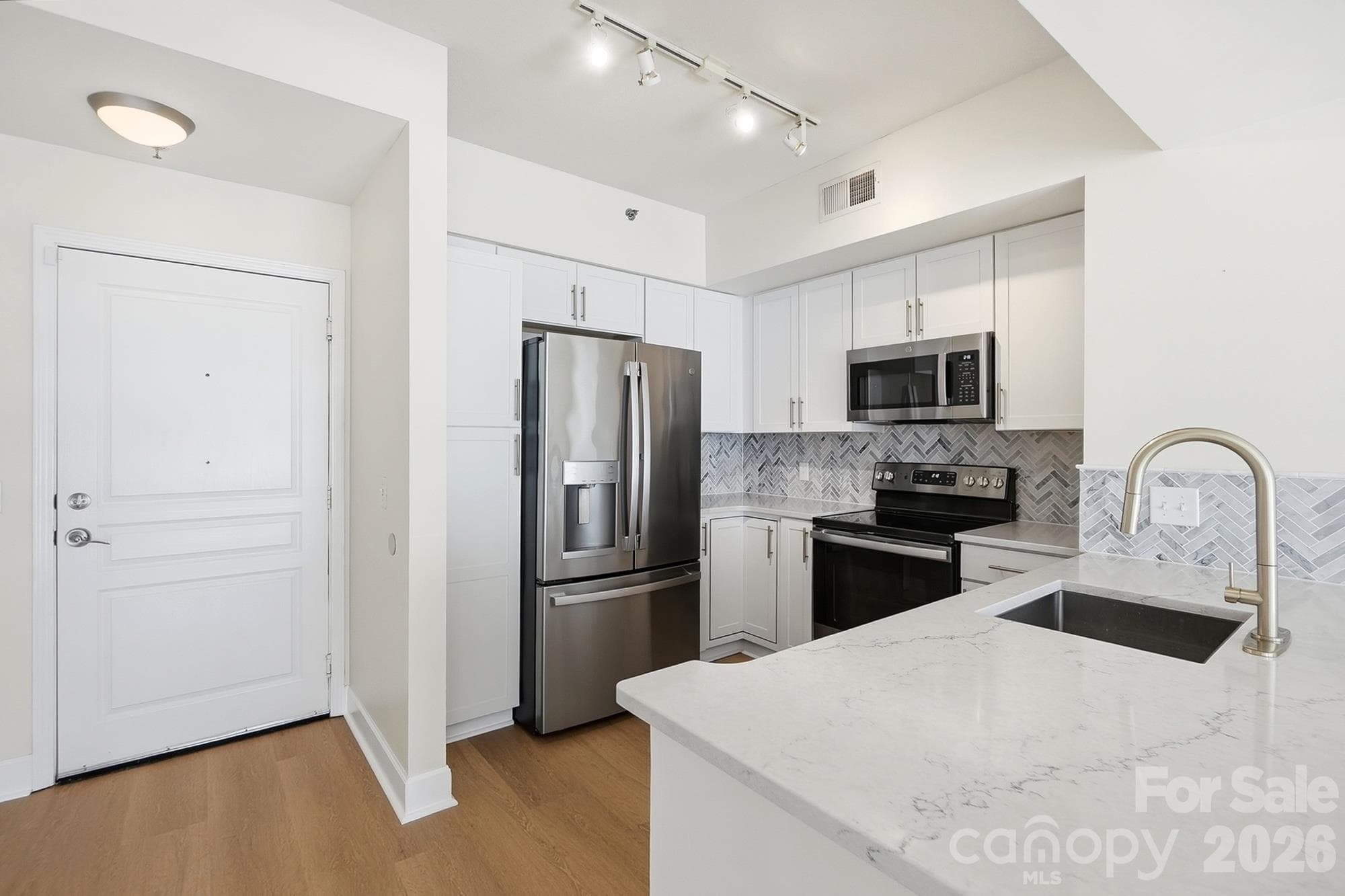 Condominium at Charlotte, photo 2 of 45