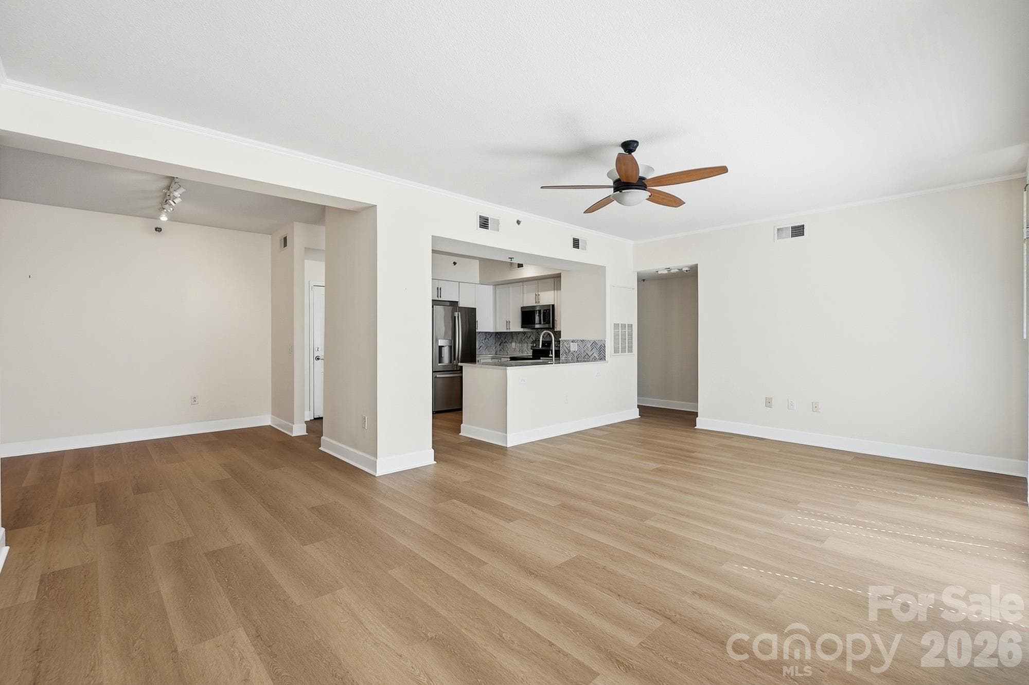 Condominium at Charlotte, photo 4 of 45