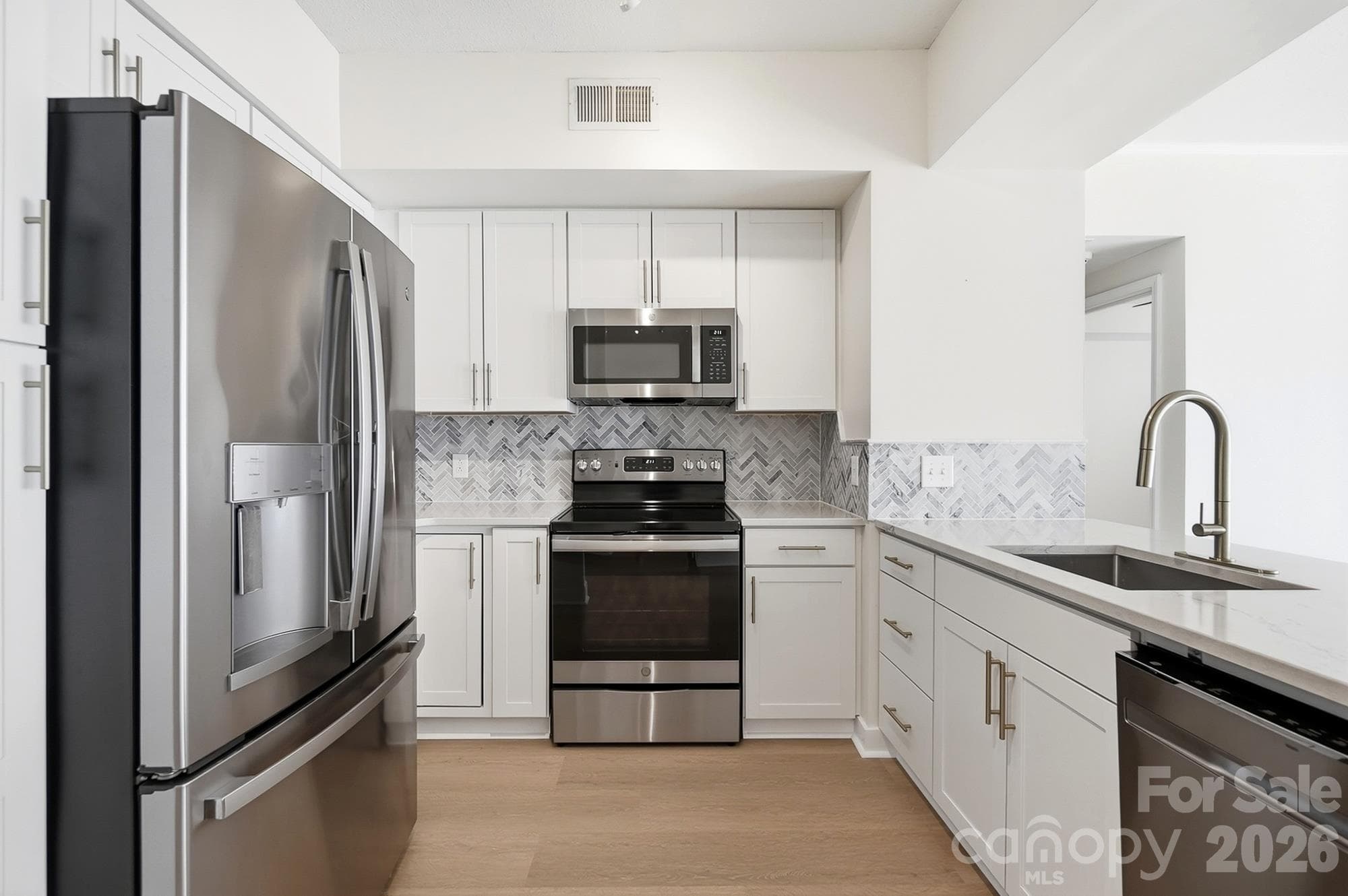 Condominium at Charlotte, photo 15 of 45